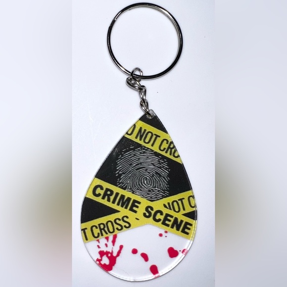 $2 CRIME SCENE KEYCHAIN. NEW. $2 WITH ANY $10 ORDER OR MORE - Picture 5 of 16